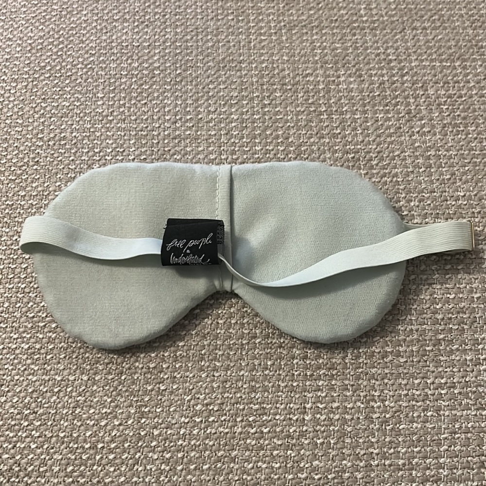 Free People eye mask with adjustable elastic strap. - Picture 2 of 3